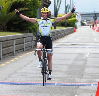 Paul Odlin from SUBWAY&#174; Pro Cycling won the Around Brunner cycle race in Greymouth today.